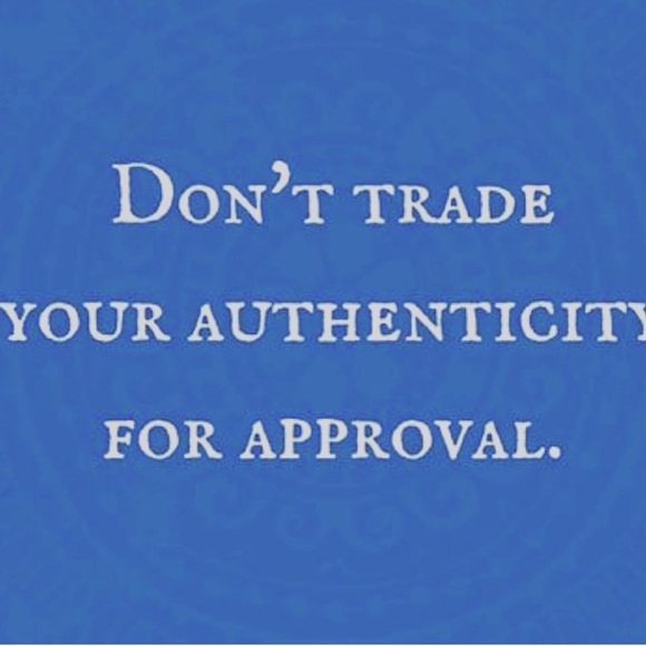 Profile Picture of Ray Sanchez (@raesstuff) on Poshmark