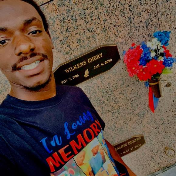 Profile Picture of Steven Chery (@yng_chery) on Poshmark