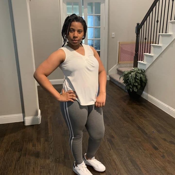 Profile Picture of Firdausi Okezie (@firdausy1) on Poshmark