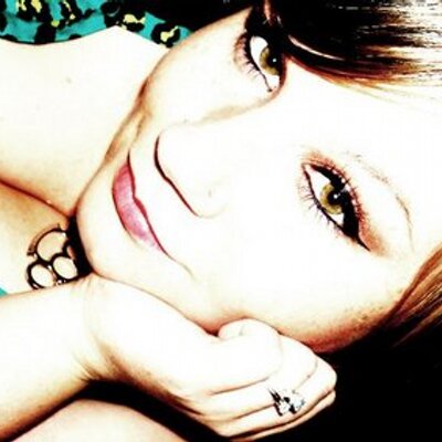 Profile Picture of Amber Benoit (@xlovelyxlovex) on Twitter