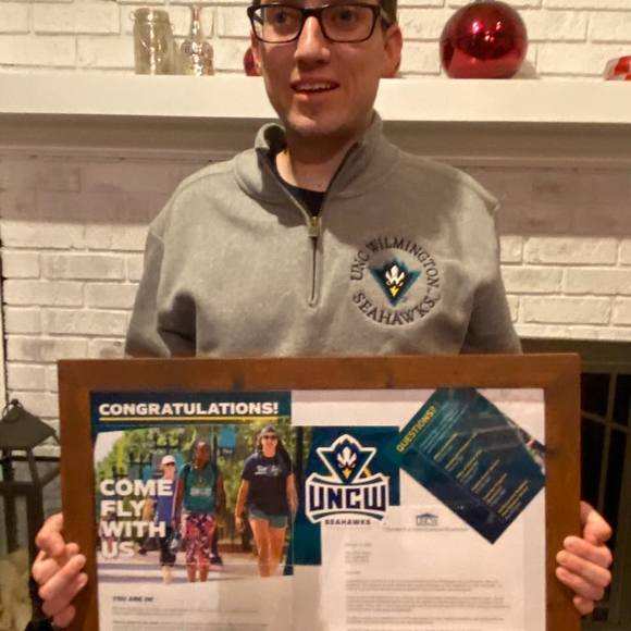 Profile Picture of John Allen (@johnallenheels) on Poshmark