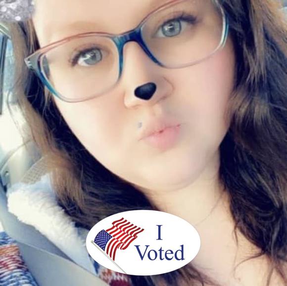 Profile Picture of Christina Beemer (@christinabeemer) on Poshmark