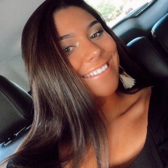 Profile Picture of Taylor Eppard (@tayloreppard1) on Poshmark