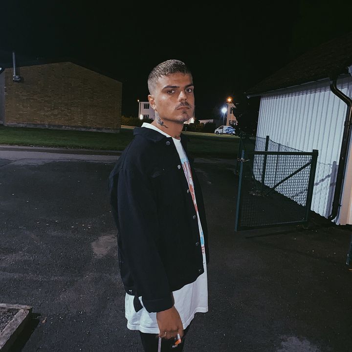 Profile Picture of Ola Andersson (@urinkiss) on Tiktok