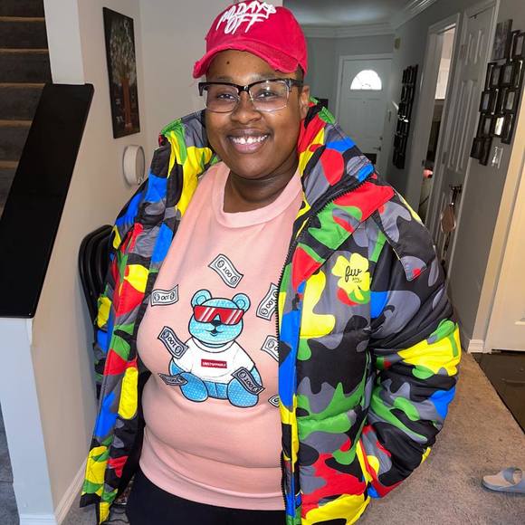 Profile Picture of Cassandra Julian (@queencass1993) on Poshmark