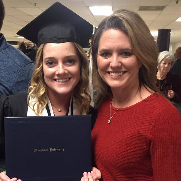 Profile Picture of Melissa Stallbaumer (@melstall) on Poshmark