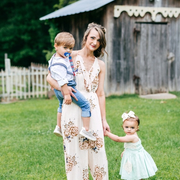 Profile Picture of Simone Moore (@simonemoore184) on Poshmark