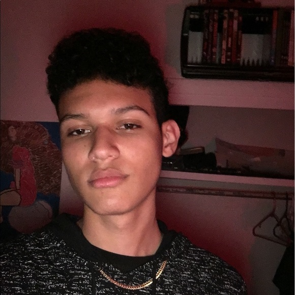 Profile Picture of Justin Allmon (@justinallmon) on Poshmark