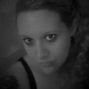 Profile Picture of Laurie Serrano (@laurieserrano) on Myspace