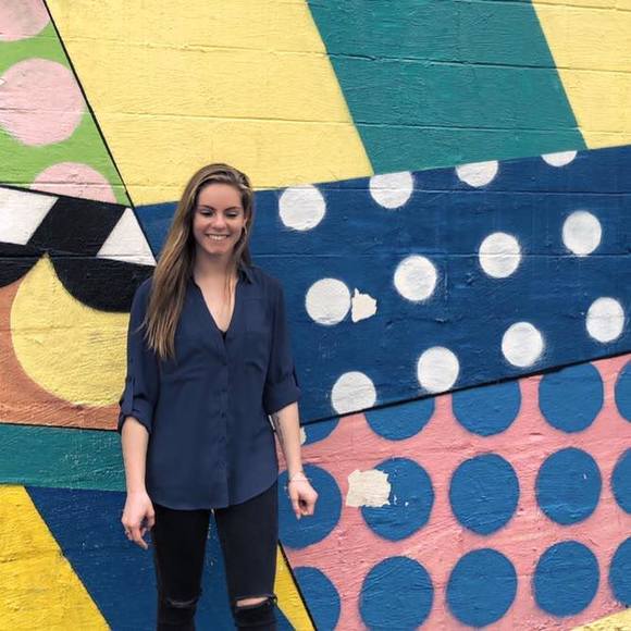 Profile Picture of Shannon Donovan (@sshannon1212) on Poshmark