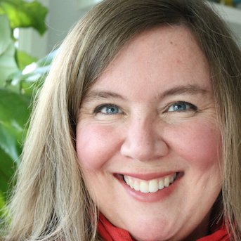 Profile Picture of Debra Norton (@paperparade) on Twitter
