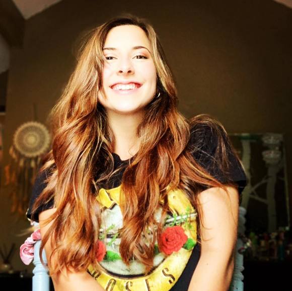 Profile Picture of Kirsti Lahlum (@kel1565) on Poshmark