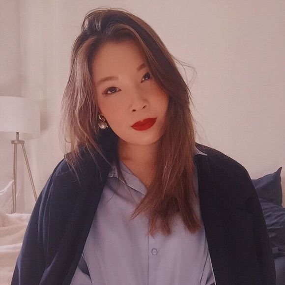 Profile Picture of Emily Ma (@emmilyma) on Poshmark