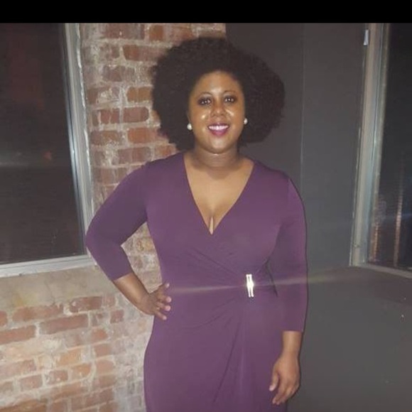 Profile Picture of Stacey Mars (@staceytm19) on Poshmark