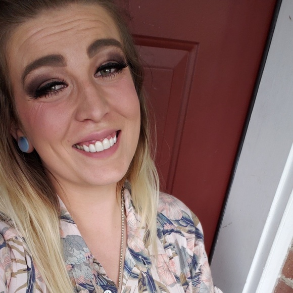 Profile Picture of Katelyn Willden (@katelynwillden) on Poshmark