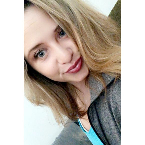 Profile Picture of Alex Mcquillan (@alexmcquillan) on Poshmark