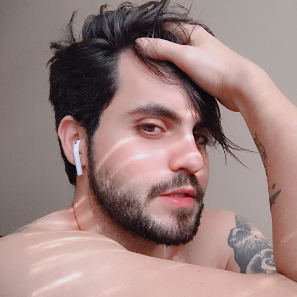 Thiago Silva - Poshmark Profile Picture of Thiago Silva (@thiwilson) on Poshmark