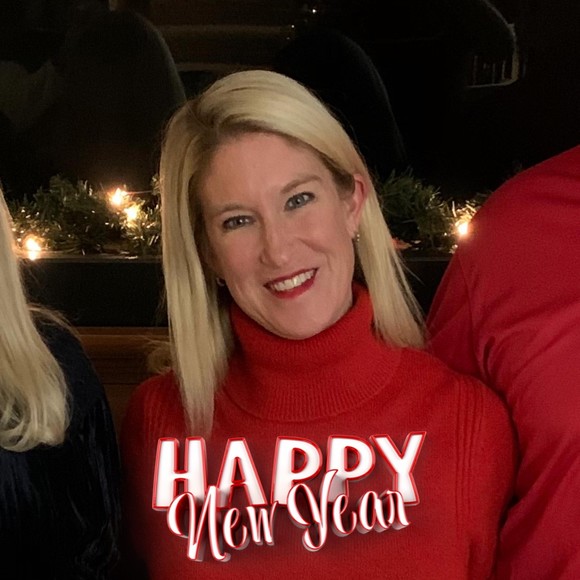 Profile Picture of Melissa Gillenwater (@missygh2o) on Poshmark