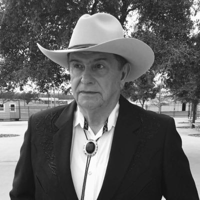 Profile Picture of Gene Hendricks (@GeneSings45) on Twitter