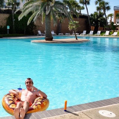 Profile Picture of Brett Isensee (@MrFreeze13_) on Twitter