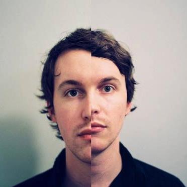 Profile Picture of Sam L0gan (@lilacshadows) on Twitter