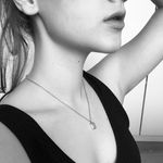 Profile Picture of júlia (c