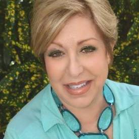 Profile Picture of Michele Landers (@ucreate) on Twitter