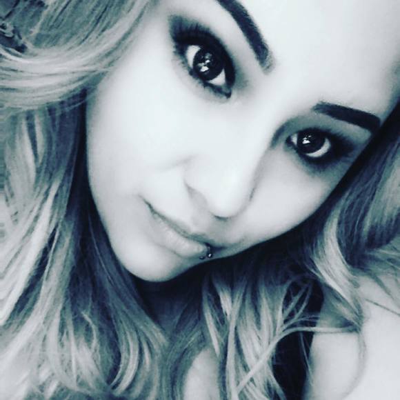 Profile Picture of Ruby Nava (@rubynava198) on Poshmark