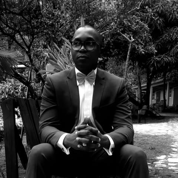 Profile Picture of Peterson Tatoute (@peter268) on Poshmark