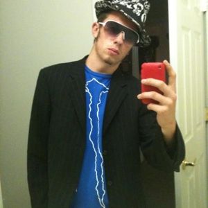 Keith Hallowell - Myspace Profile Picture of Keith Hallowell (@kilosk3ter) on Myspace