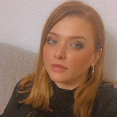 Profile Picture of Kim (@Kim42998855) on Twitter