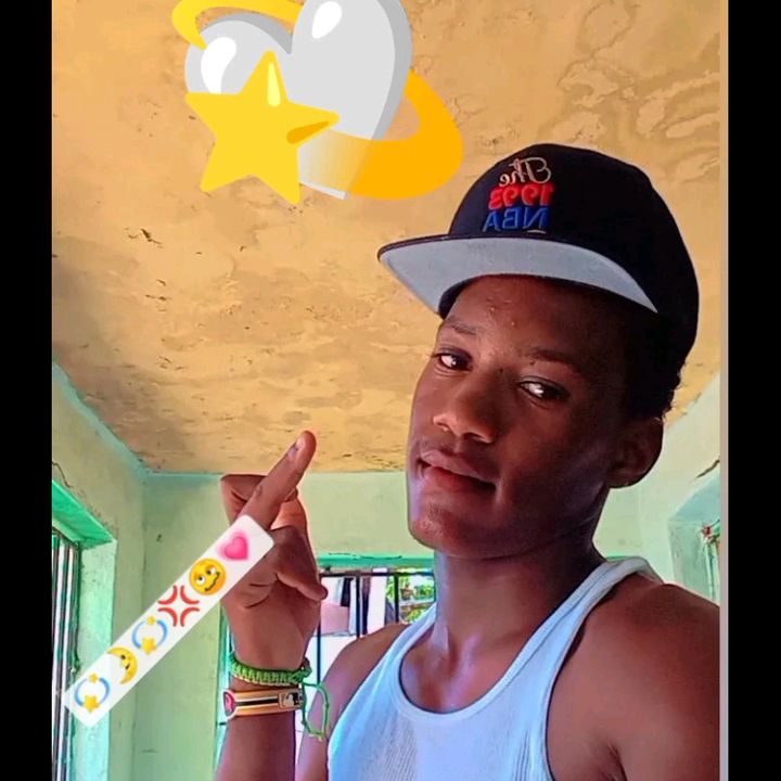 Profile Picture of Carlo Reye (@carloreye12) on Tiktok