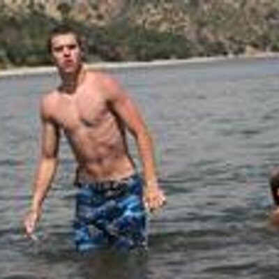 Profile Picture of Jonathan Magill (@JonMagill6) on Twitter