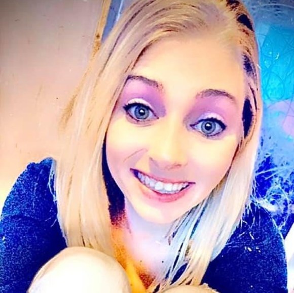 Profile Picture of Melissa Persails (@missabrat2015) on Poshmark