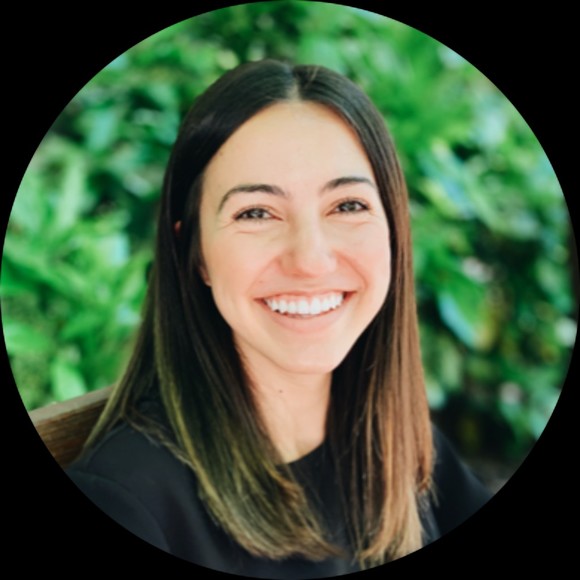 Profile Picture of Katherine Bellus (@krbellus) on Poshmark