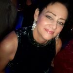 Profile Picture of Lisa Gerling (@raventhornedesign) on Instagram