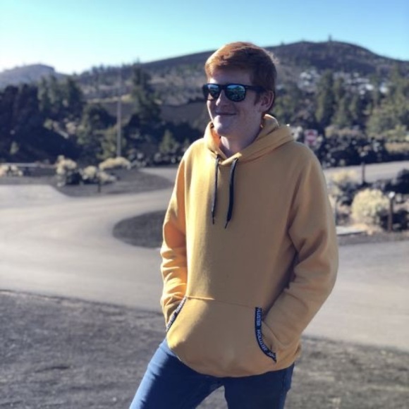 Profile Picture of Miles Frank (@miles_frank) on Poshmark