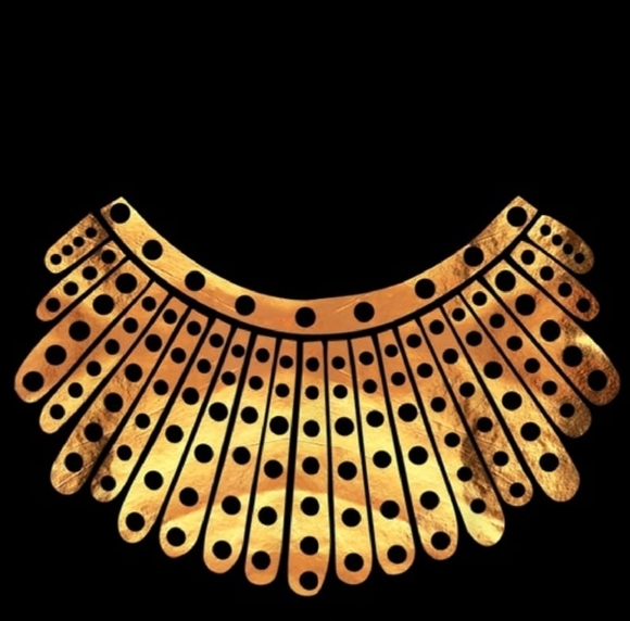 Profile Picture of Janelle Farrant (@jsfarrant) on Poshmark