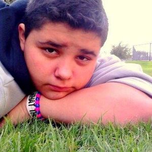 Profile Picture of Tori Groves (@im2young4u) on Myspace