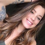 Profile Picture of Sarah Turner (@sarahturnup) on Instagram