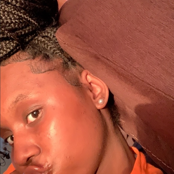 Profile Picture of Ciarra Moore (@ciarra717) on Poshmark