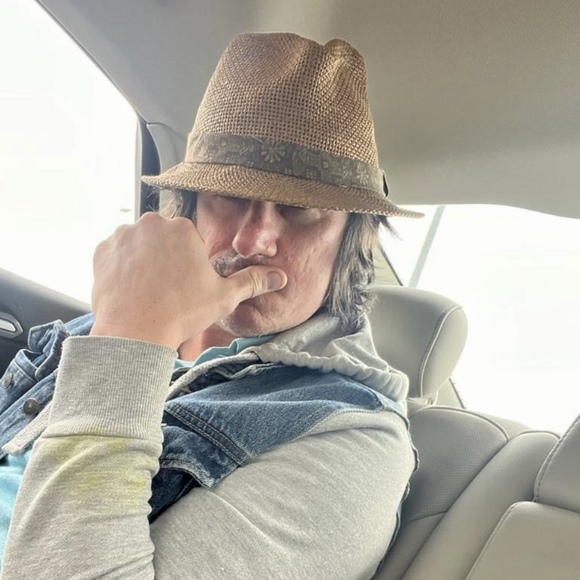 Profile Picture of Christopher Maley (@christophermale) on Poshmark
