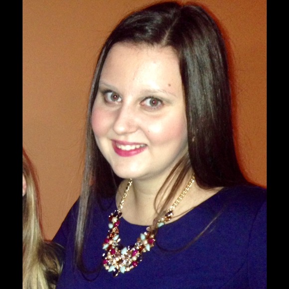 Profile Picture of Christina Antonacci (@tinaann66) on Poshmark