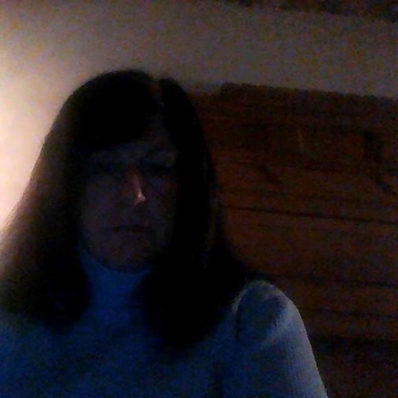 Profile Picture of Janet Overacker (@janetoveracker) on Poshmark