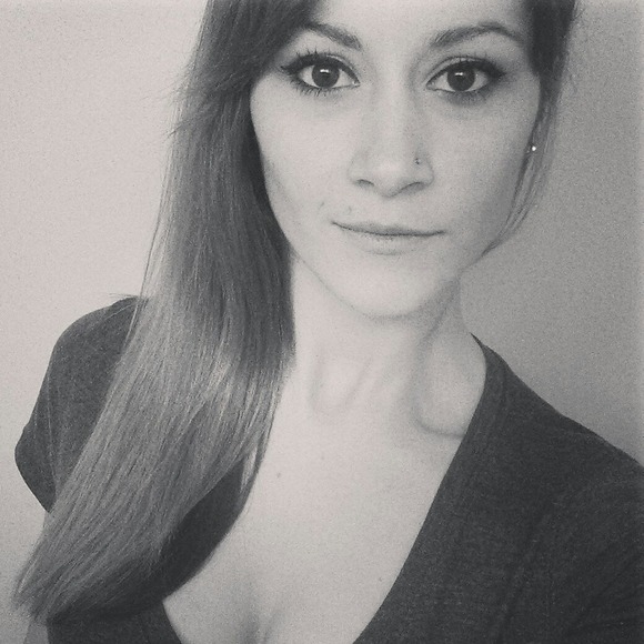 Profile Picture of Morgane Drujon d'astros (@morganedastros) on Poshmark