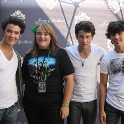 Profile Picture of Alyssa Arthur (@JonasJovi15) on Twitter