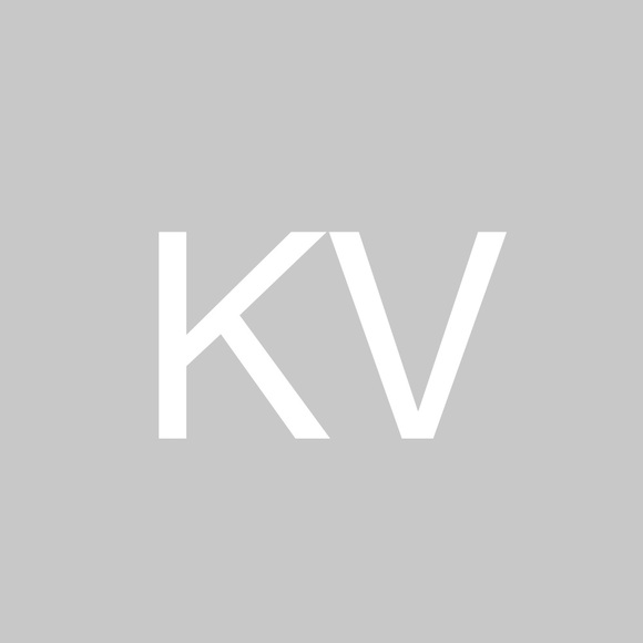 Profile Picture of Kenneth Vanderpool (@ambercoy2) on Poshmark