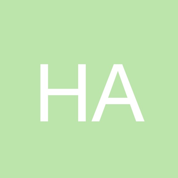 Profile Picture of Haley Archer (@harcher4) on Poshmark