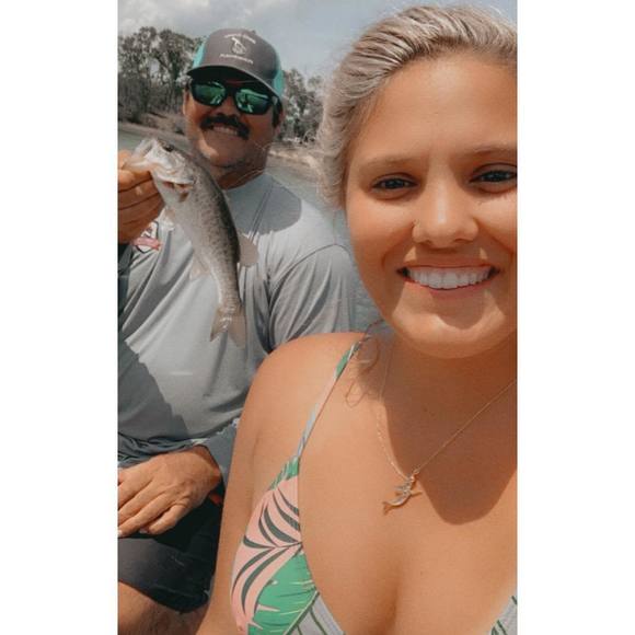 Profile Picture of Sarah Repult (@sarah_repult) on Poshmark