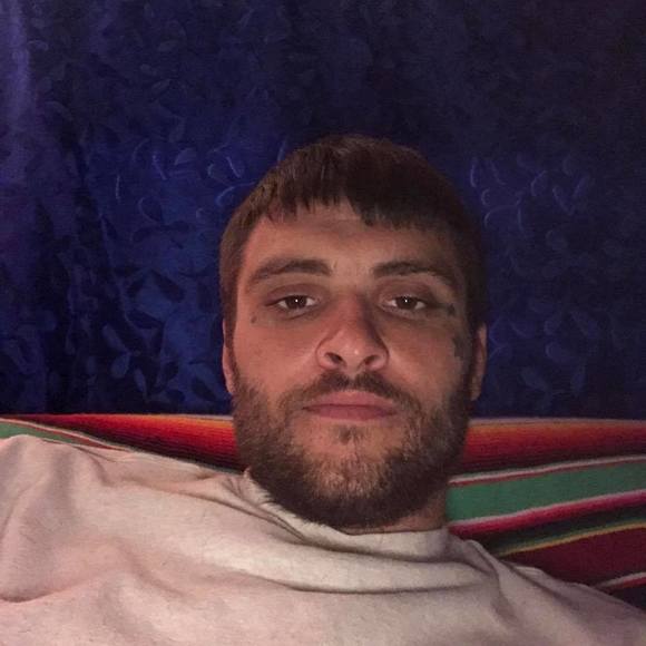 Profile Picture of Shawn Steinbrook (@shawnsteinbrook) on Poshmark